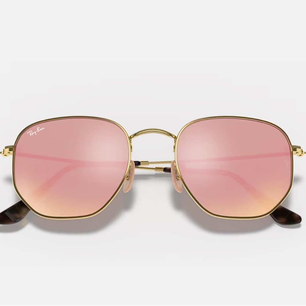 Ray-Ban Sunglasses with Gold Frame and Pink Lenses